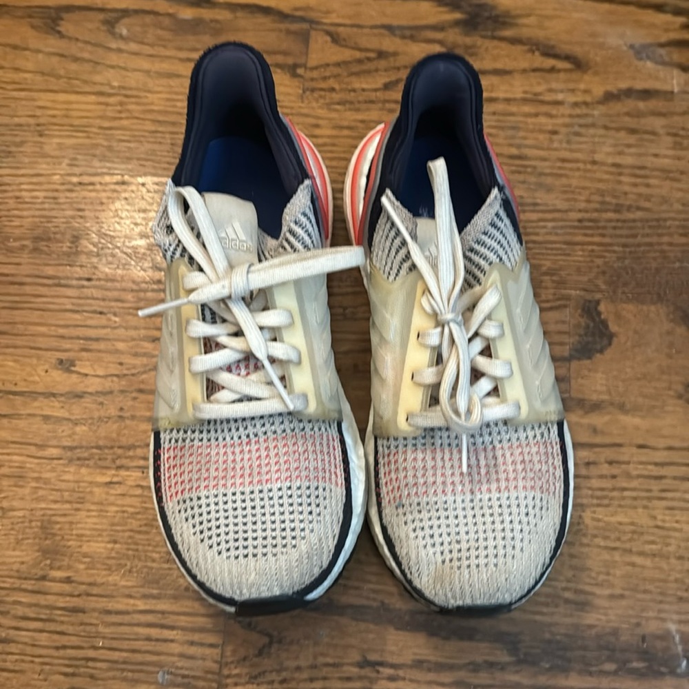 adidas boost size 7 woman